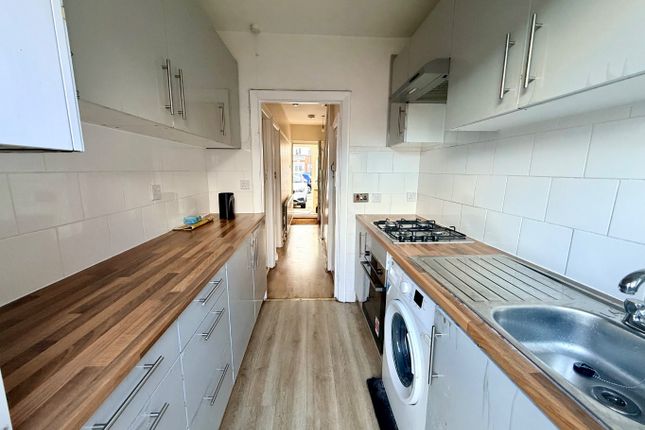 271, Ealing Road, Wembley photo 4