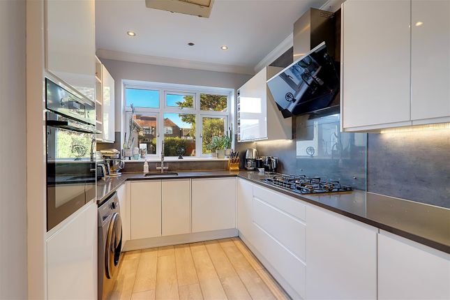 7, Evelyn Road, Worthing photo 2