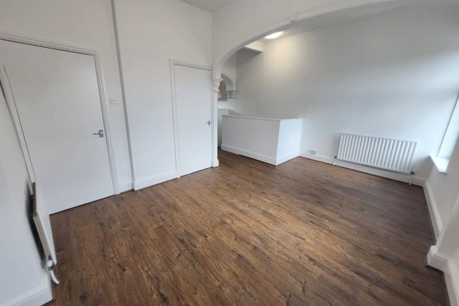 96B, Halesowen Road, Dudley photo 2