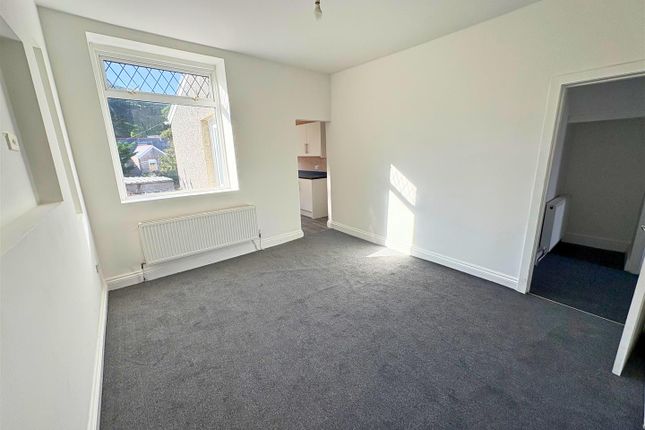1, Grosvenor Terrace, Maesteg photo 3