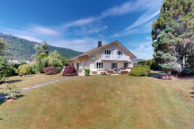 Thumbnail Villa for sale in Fleurier, Canton De Neuchâtel, Switzerland