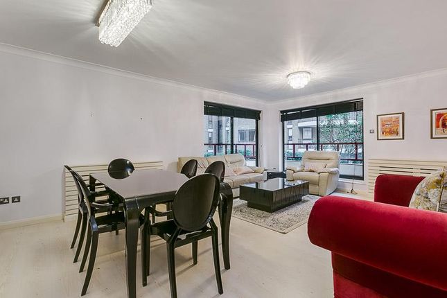 Regent House Windsor Way London W14 2 Bedroom Flat To