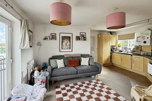 5, Bolwell Place, Melksham photo 3