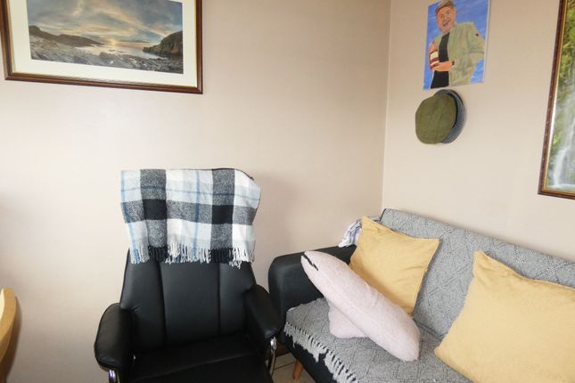 Flat for sale in Slieau Whallian Park, St. Johns, Isle Of Man
