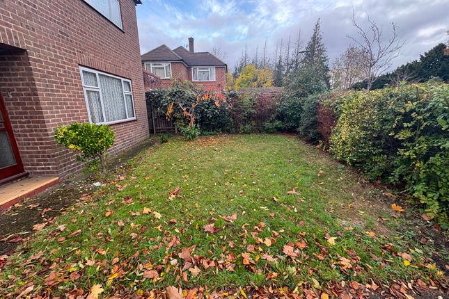 4 St. Marys Avenue South, Southall photo 3