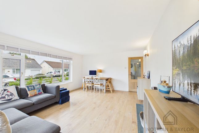 12 Little Point Crescent, Torpoint photo 4