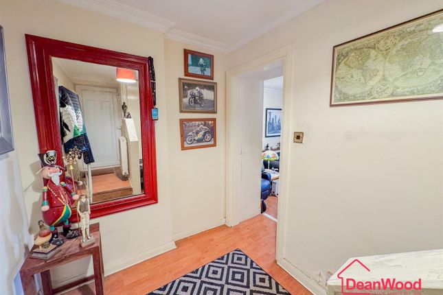 3a, Derby Road, Isle Of Man photo 4