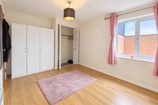 Campion Court, Wembley photo 4