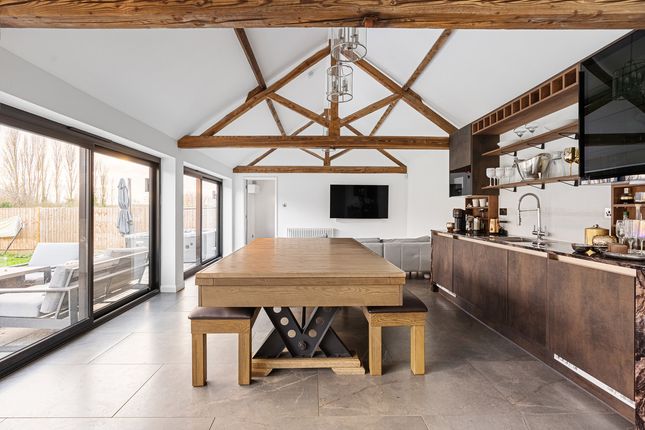 Barn conversion for sale in Thong Lane, Gravesend
