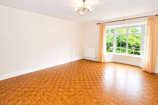 13, Brooklyn Court, Woking photo 2