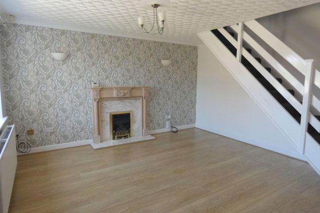 12, Yardley Way, Grimsby photo 2