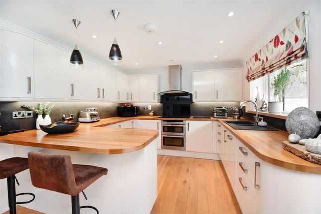 54, Langlands Road, Cullompton photo 3