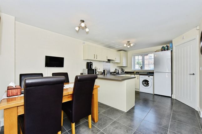 36, Hewer Court, Sheffield photo 3