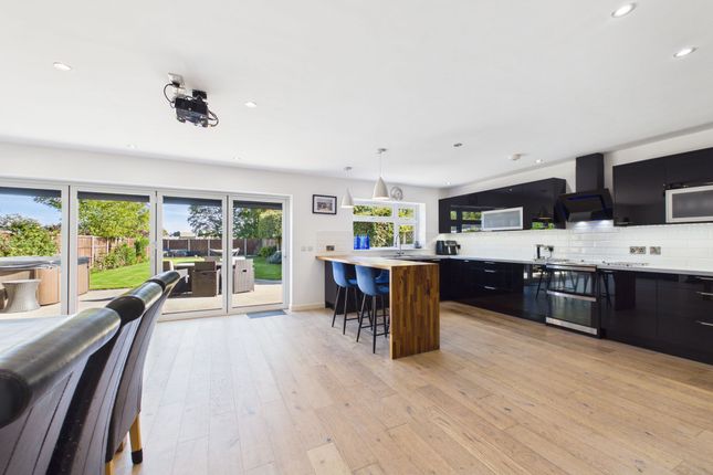 10 Monsell Drive, Nottingham photo 2