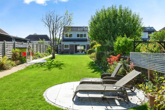 4-bed house on The Rowans, 10, Tatsfield Avenue, Waltham Abbey, £700,000