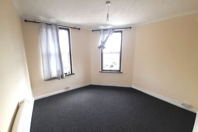 288a, Kingshill Avenue, Hayes photo 5