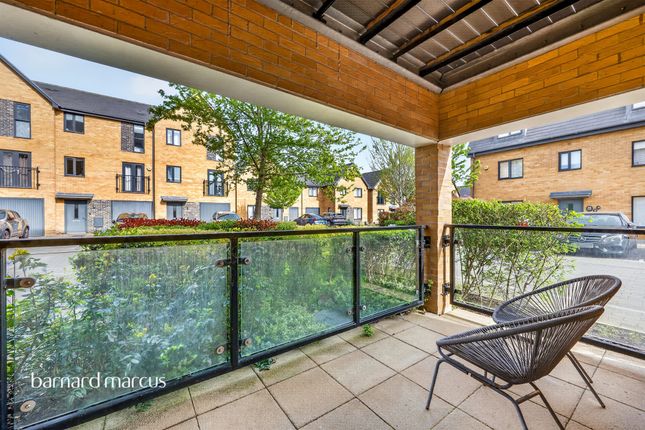 Flat 1, Taleorde House, 1, Tala Close, Surbiton photo 4