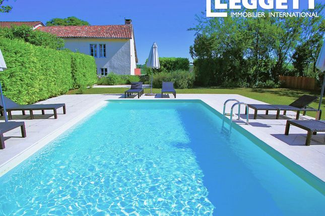 Thumbnail Villa for sale in Verteillac, Dordogne, Nouvelle-Aquitaine