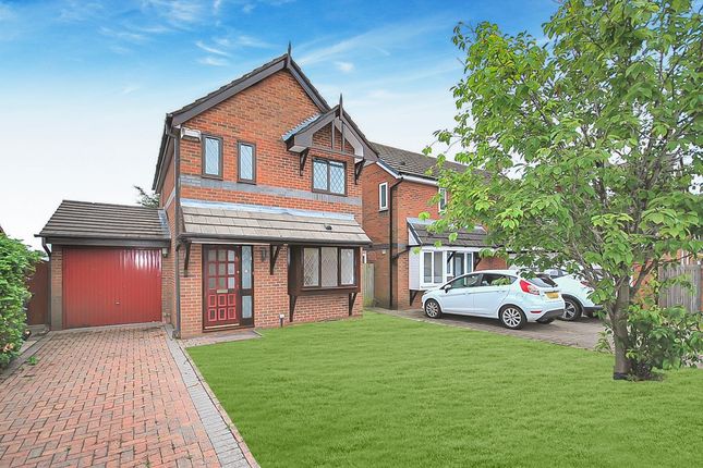 27, Moreton Drive, Leigh photo 2