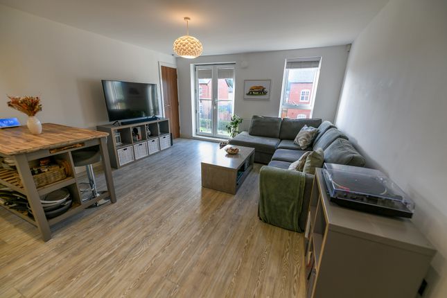 Baskerville Road, Altrincham photo 2