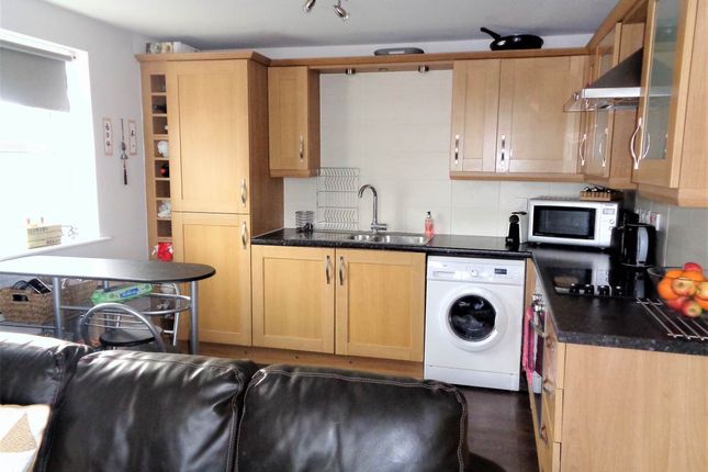 Flat to rent in Dragonfly Close, Kingswood, Bristol