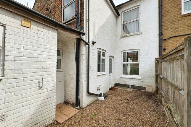 Flat 1, 52, Birchett Road, Hampshire photo 2