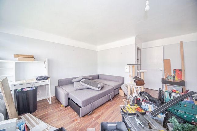 Flat 30, Clover Nooke,, Old Redbridge Road, Hampshire photo 3