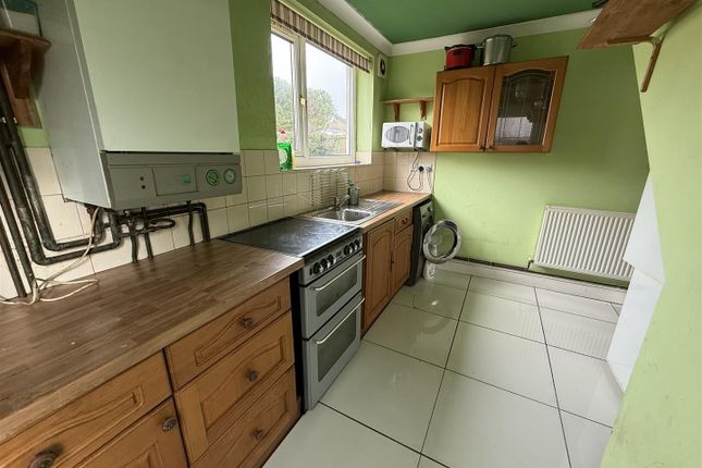 9, Tyle Teg, Burry Port photo 3