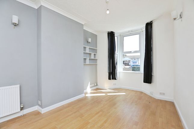 106, Queenborough Road, Sheerness photo 4