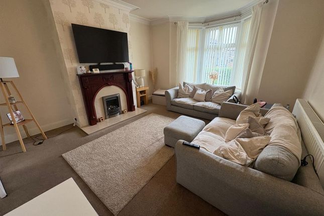 81, Highfield Terrace, Bradford photo 2