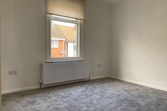 Terraced house to rent in Albany Road, Chatham