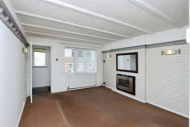 36, Curlew Avenue, Sheffield photo 4