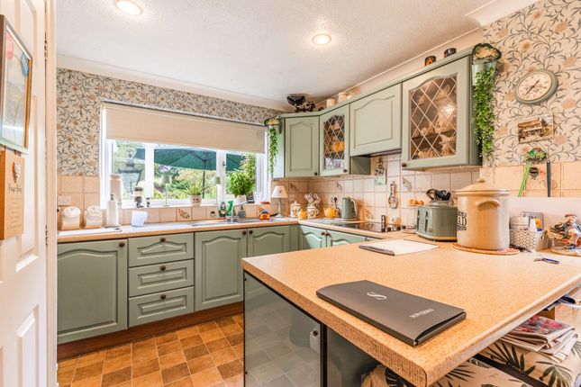 7 Horseshoe Common Holt Road, Melton Constable photo 4
