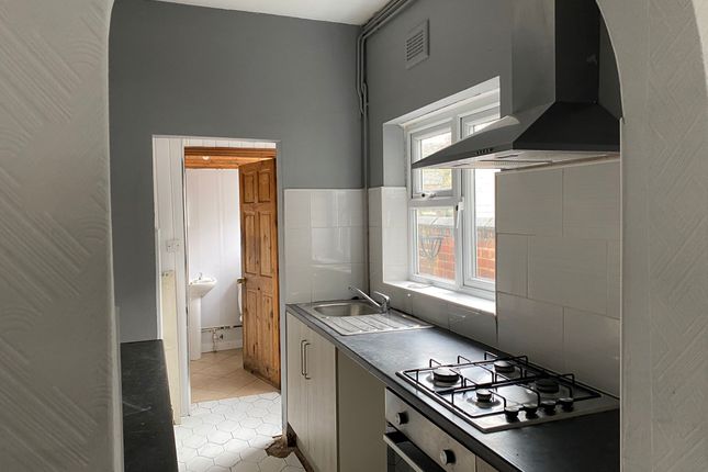 111, Holmsdale Road, Coventry photo 3