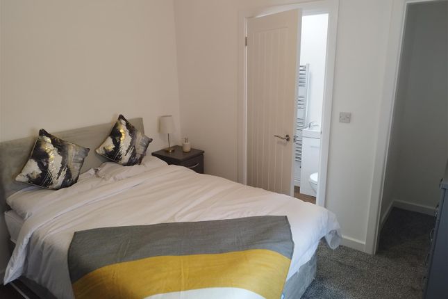 Studio house on Room 3, 28, St John Street, Mansfield, £550/mo