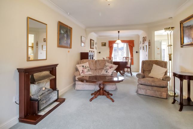 3 Upper House Court, Winchester Road, Wickham photo 3