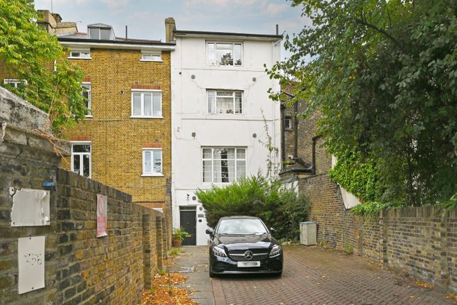 Studio flat on 30, Finchley Road, London, £2,000,000
