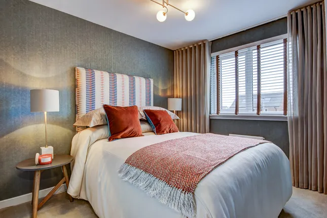 Persimmon Homes - West Mill