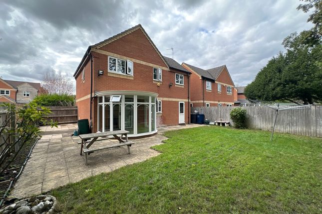 11, Sycamore Close, Cambridge photo 2