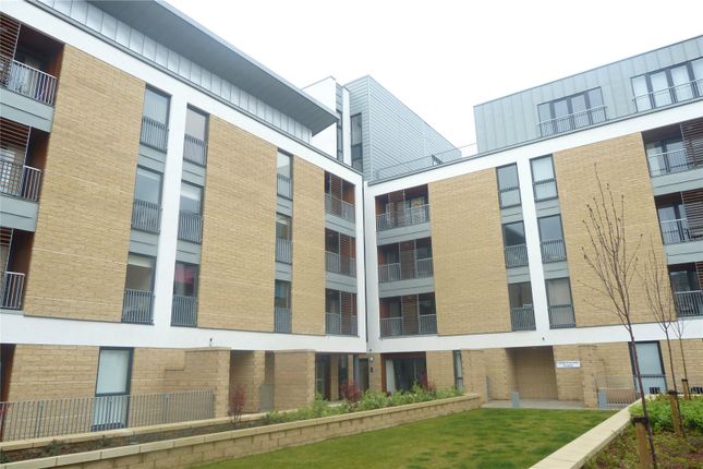 1-bed flat on 34/2, Kimmerghame Place, Edinburgh, £1,200/mo