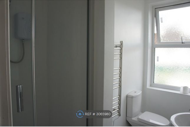 Flat   Grosvenor Road, Rugby photo 4