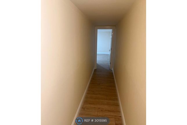 Flat, Princess Road West, Leicester photo 5