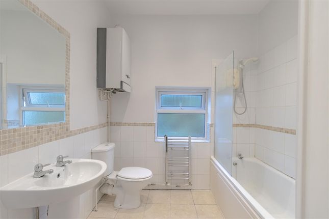 213 Bath Road, Gloucestershire photo 5