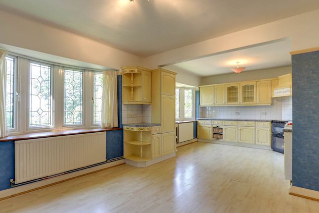 25, Gravel Hill, Reading photo 4