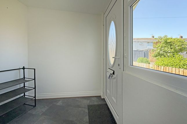 16, Turner Walk, Hartlepool photo 2