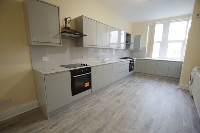 Thumbnail Shared accommodation to rent in Briggate, Shipley