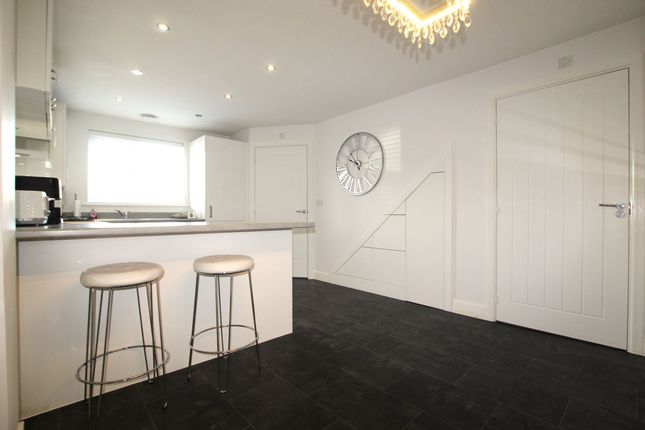 23 Howden Avenue, Rotherham photo 5