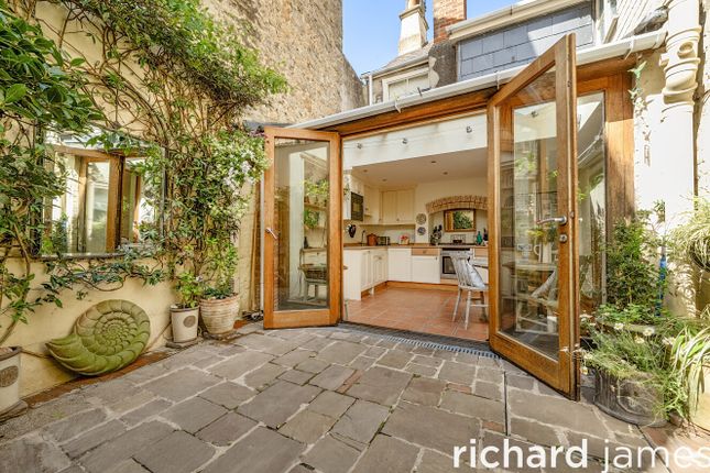 88, High Street, Purton photo 4