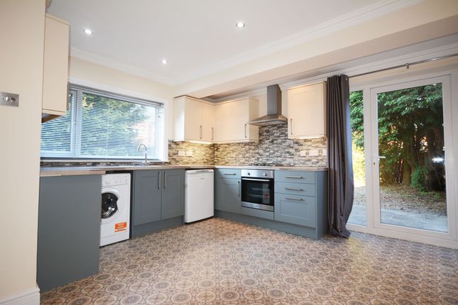 16 Chudleigh Road, York photo 3