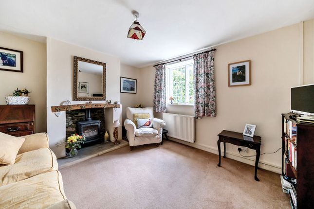 Willow Cottage, 16, Down Ampney, Gloucestershire photo 4